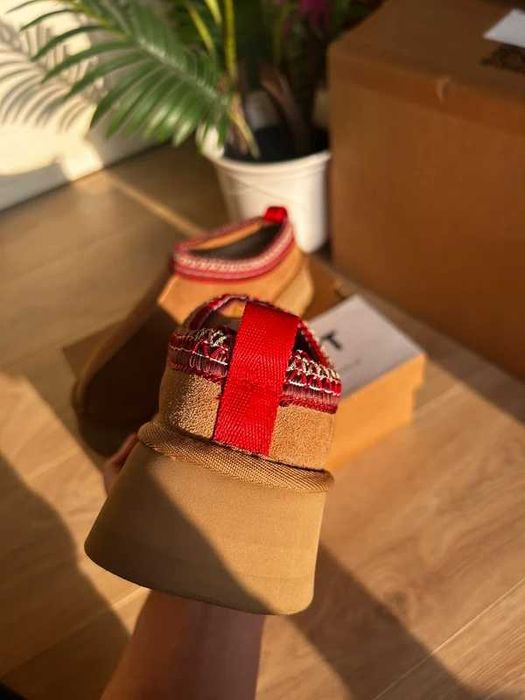 UGG _Tazz _Slipper_Chestnut Snow Boots / ROZ.37