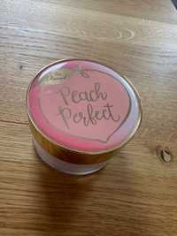 Too Faced puder Peach Perfect