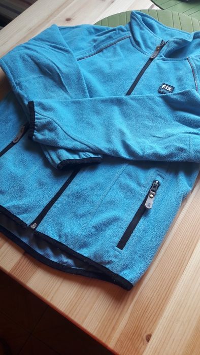 Bluza i sweterki chłopięce rozm.140