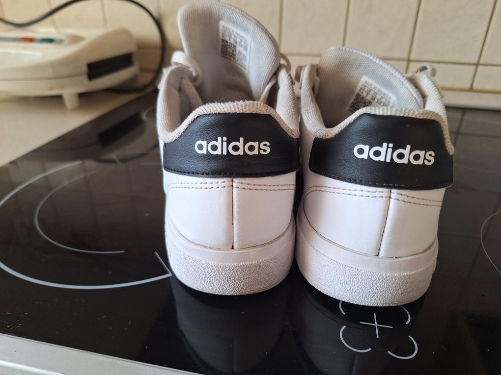 Adidas Sneakersy R. 38