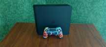 Продам ps 4 slim 500 Гб б/у хороший стан або обміняю на xbox series s