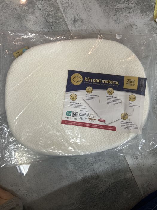 Nowy nie uzywany klin pod materac do gondoli wozka