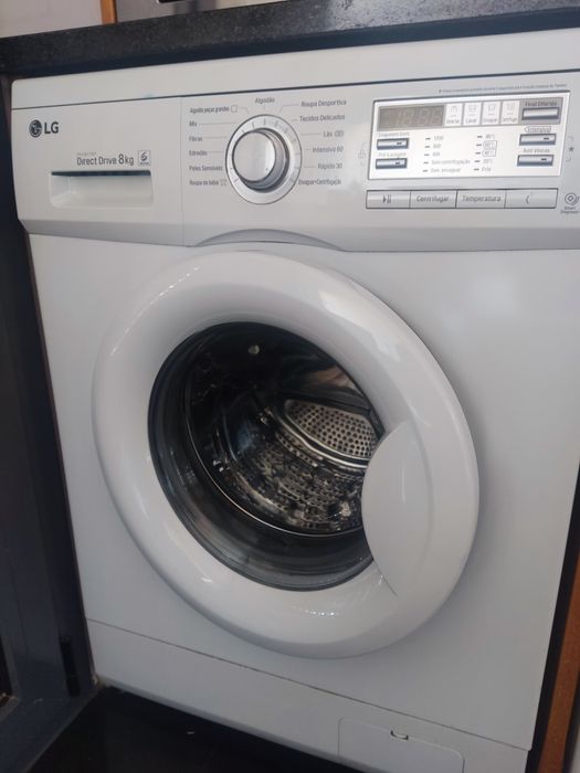 Máquina de lavar roupa LG