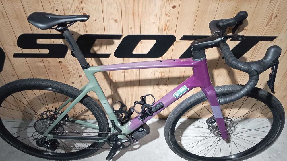 BICICLETA SCOTT ADDICT GRAVEL 40