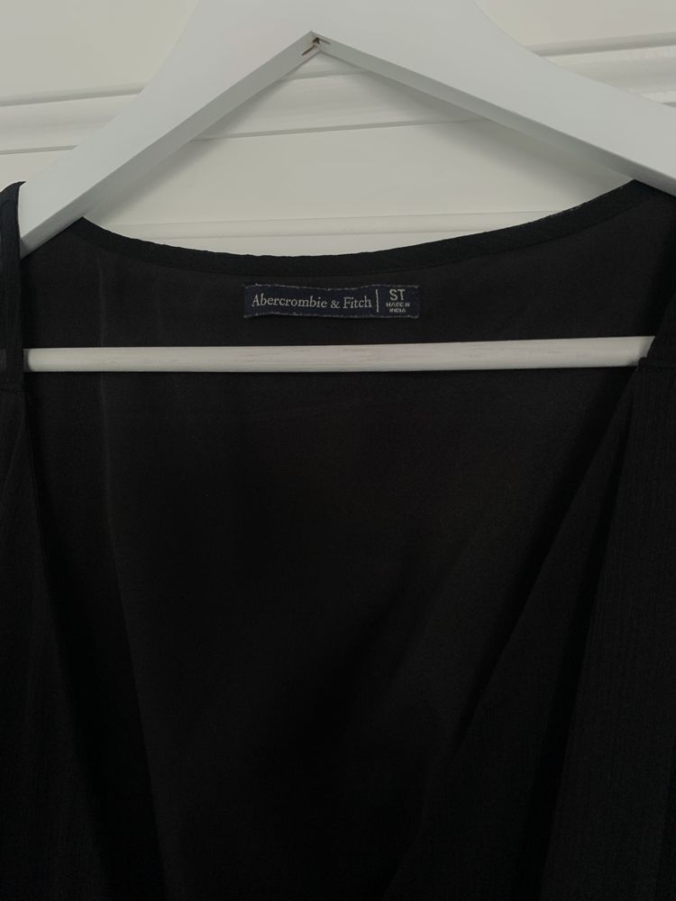 Abercrombie&Fitch sukienka letnia wiązana szyfonowa zwiewna czarna