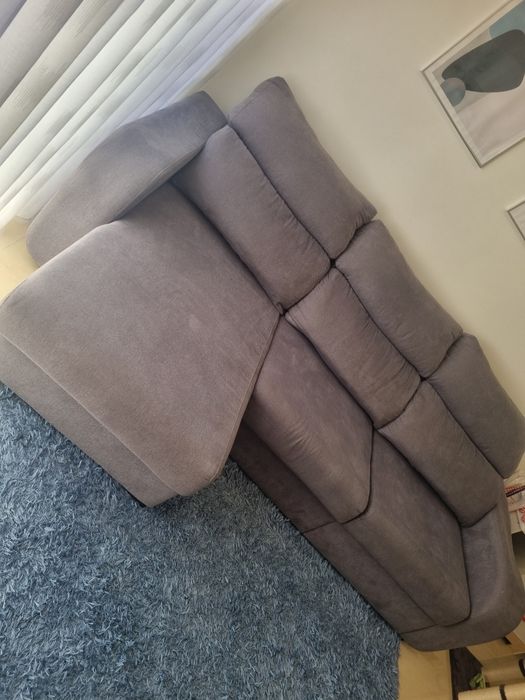 Sofá cama com chaise longe