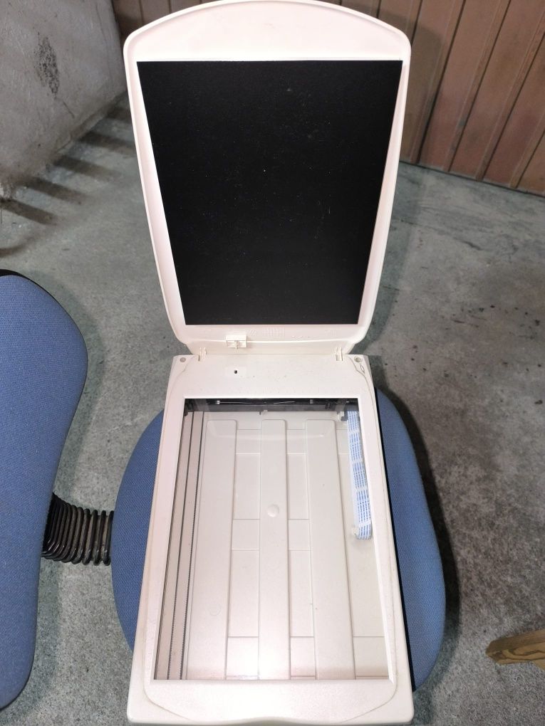 Scanner mustek 1200 plus
