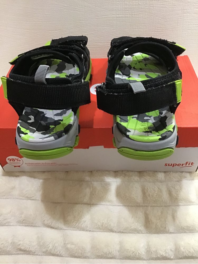 Босоножки Superfit  41 размер