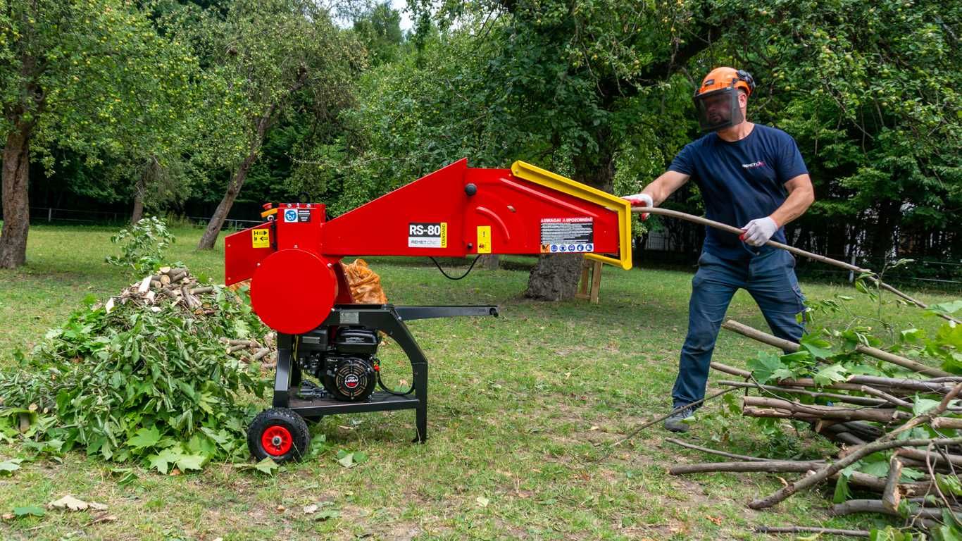Rozdrabniacz spalinowy 7KM === REMETCNC RS-80 === Rębak do gałęzi