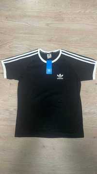 Футболка Adidas Originals Three Stripes M\L