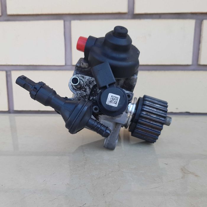 Топливный насос (ТНВД) Volkswagen Golf 5. Golf 6. Passat B6 2.0TDI