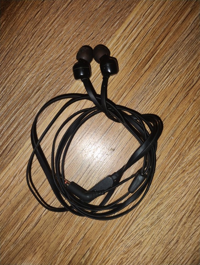 Sprzedam Słuchawki JBL