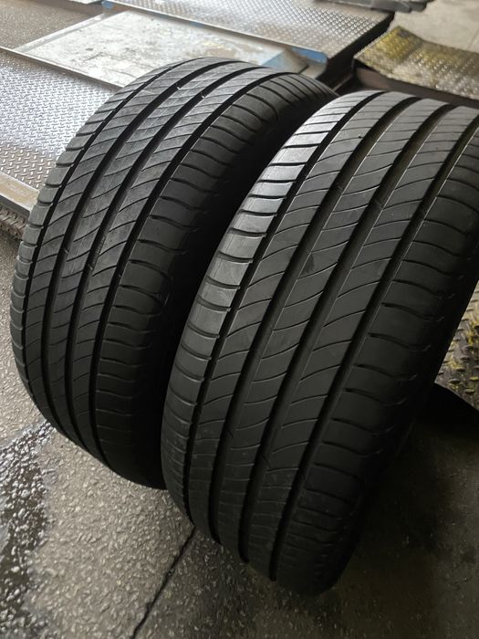 235/45/18 - Michelin Primacy 4