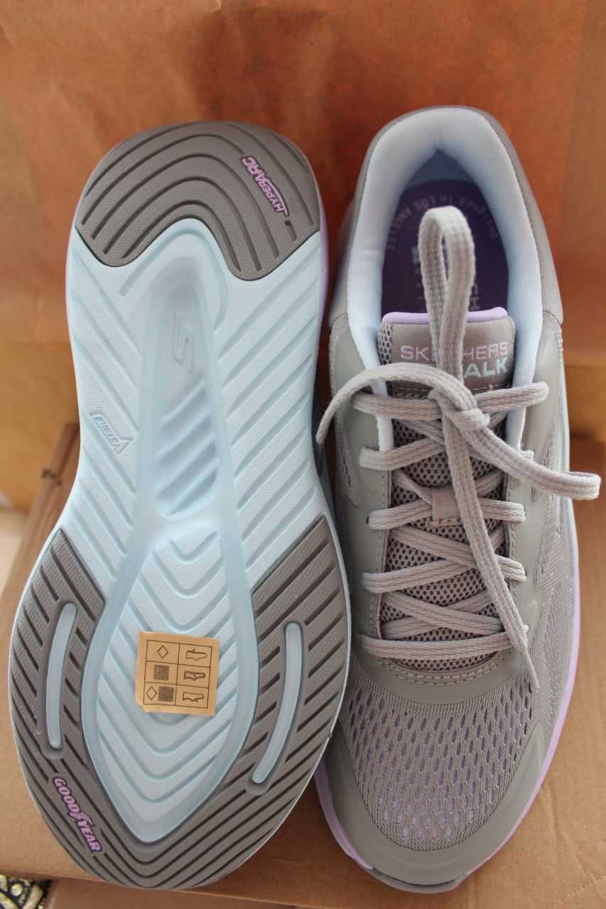 Продам нові кросівки Skechers (оригінал), розмір 41