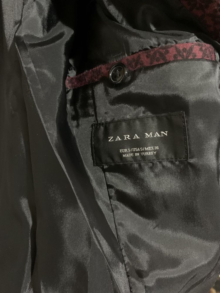 Піджак чоловічий бордовий в малюнок Zara