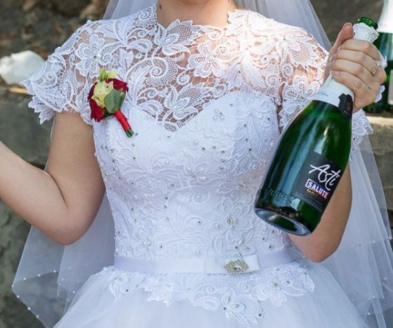 продаю фірмову весільну сукню "Теффі" салону VIVA DARLING