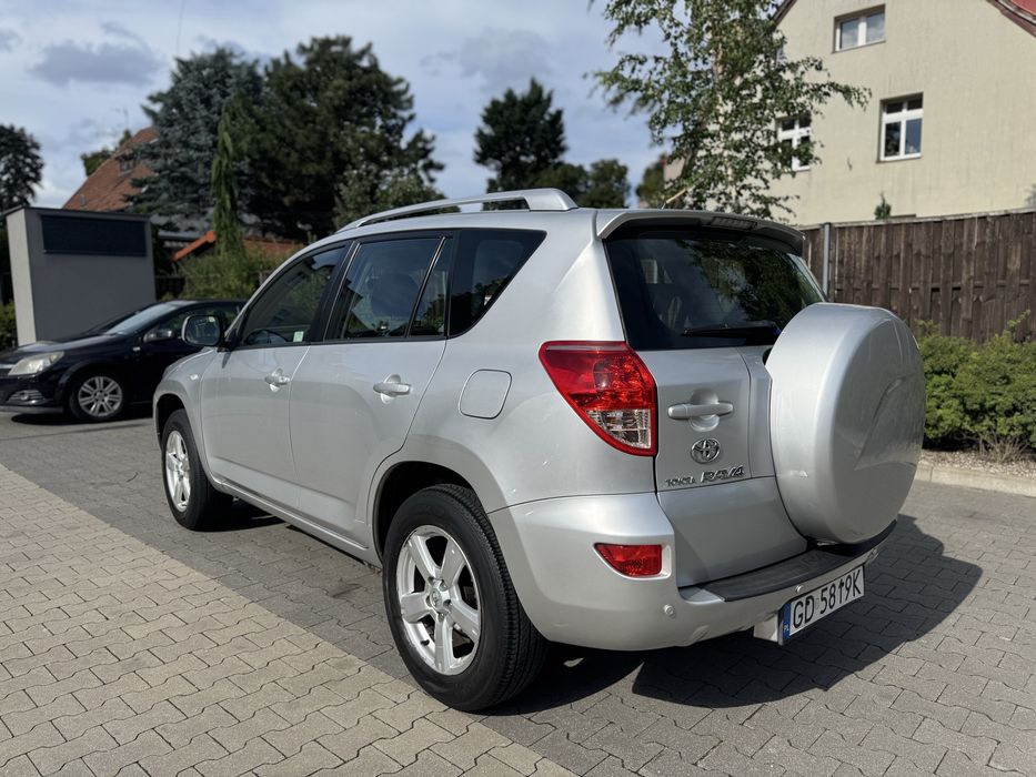 Toyota RAV4 2.2 D-4D • 2006 • 190 000 km • Bezwypadkowa • 4x4