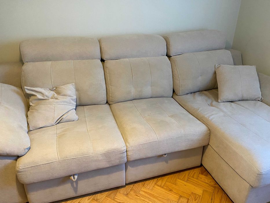 Sofá com 4 anos – bom estado