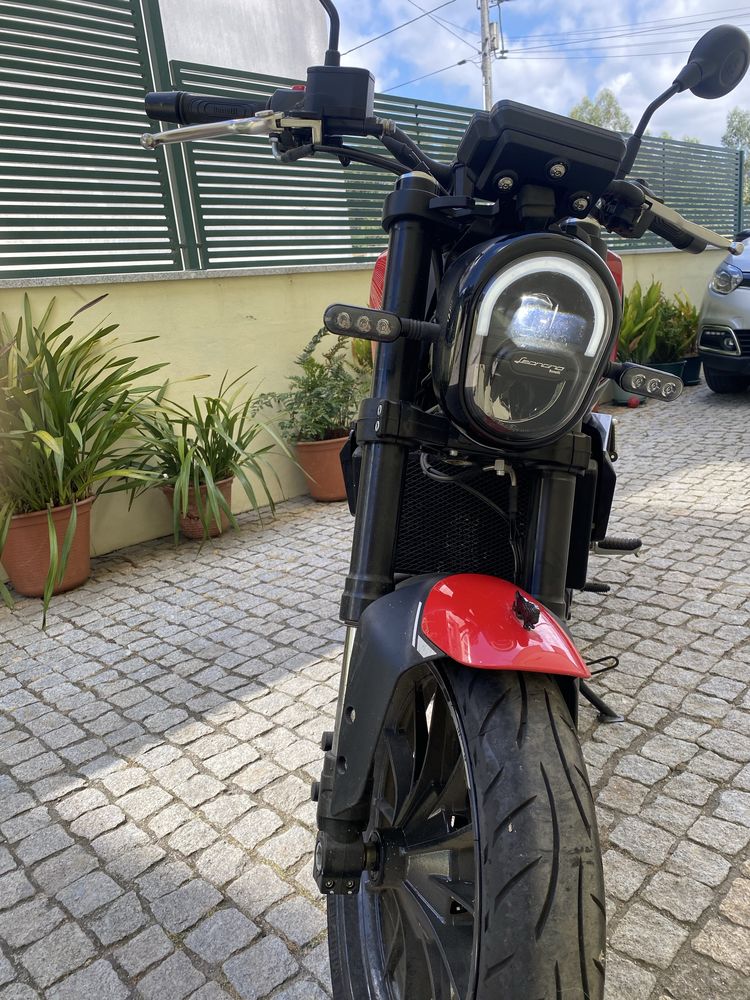 Benelli leoncino 250cc