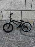 Bicicleta BMX preta