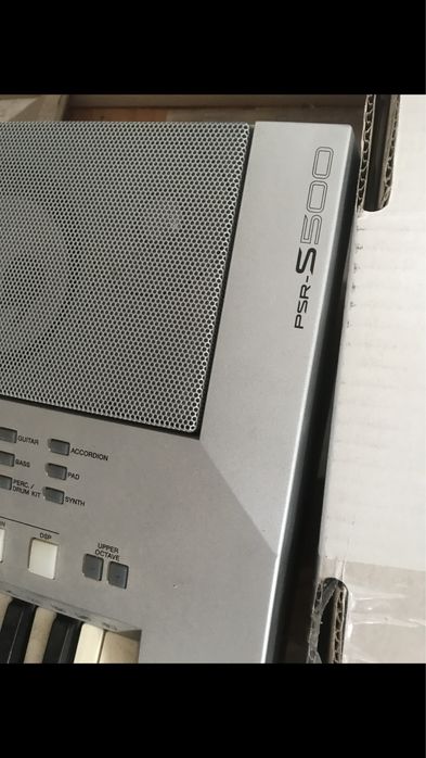 Синтезатор Yamaha PSR S500 з автокомпонементом
