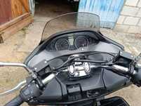 Продам скутер Suzuki 250 куб