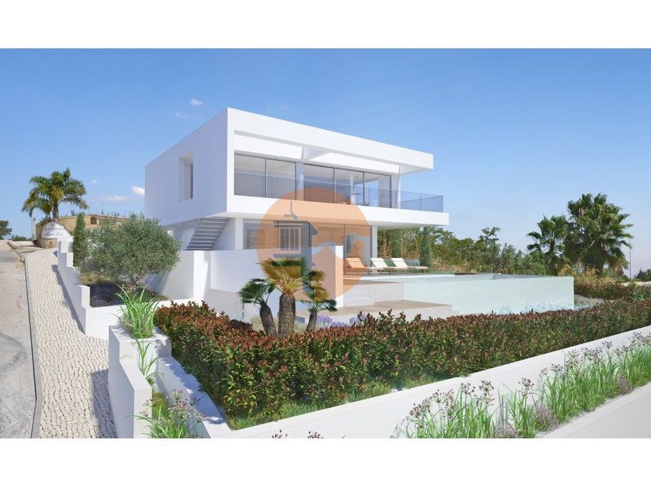 Moradia Isolada em construção em Lagos