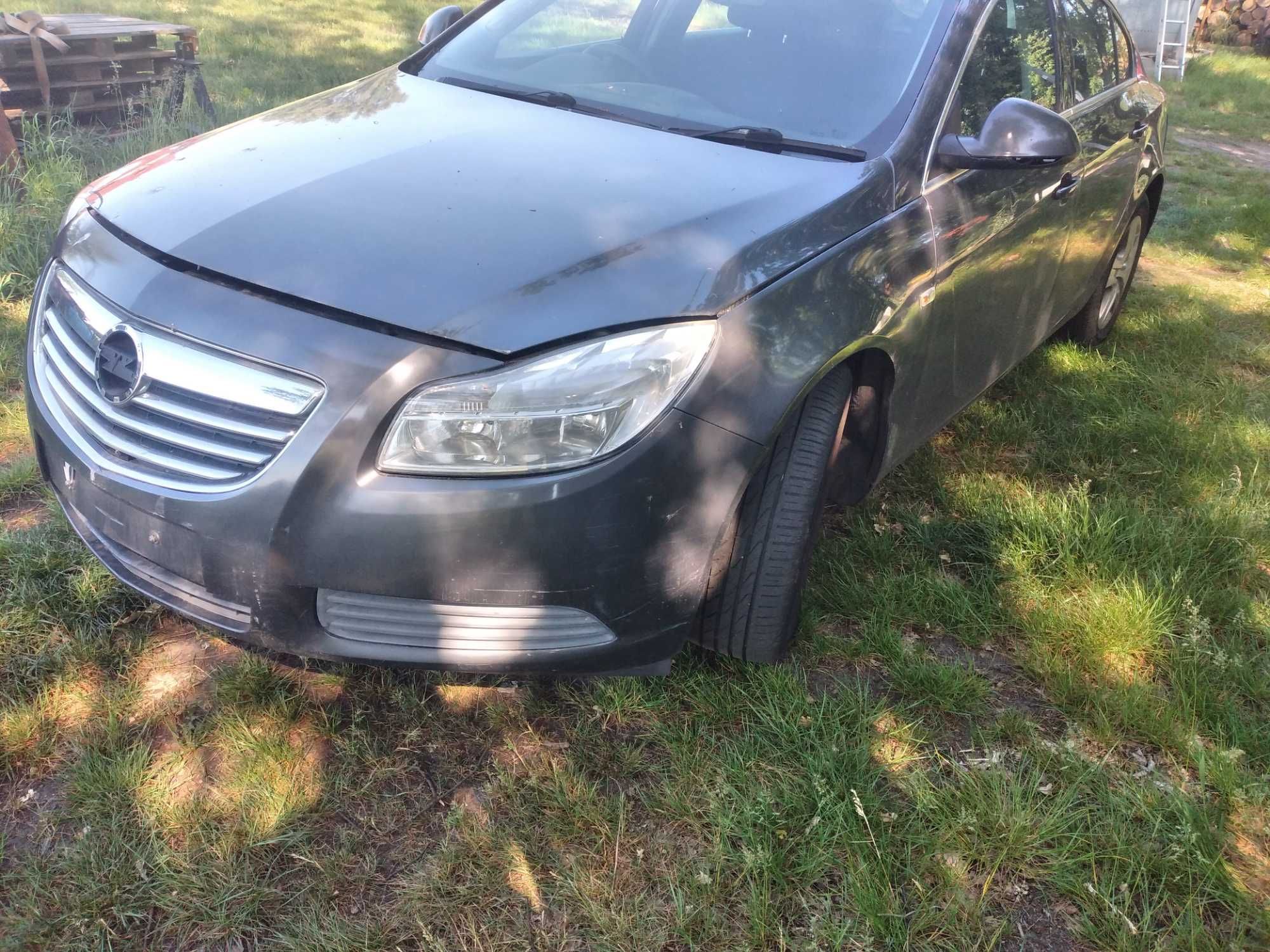 Opel insignia 1,8 (anglik)