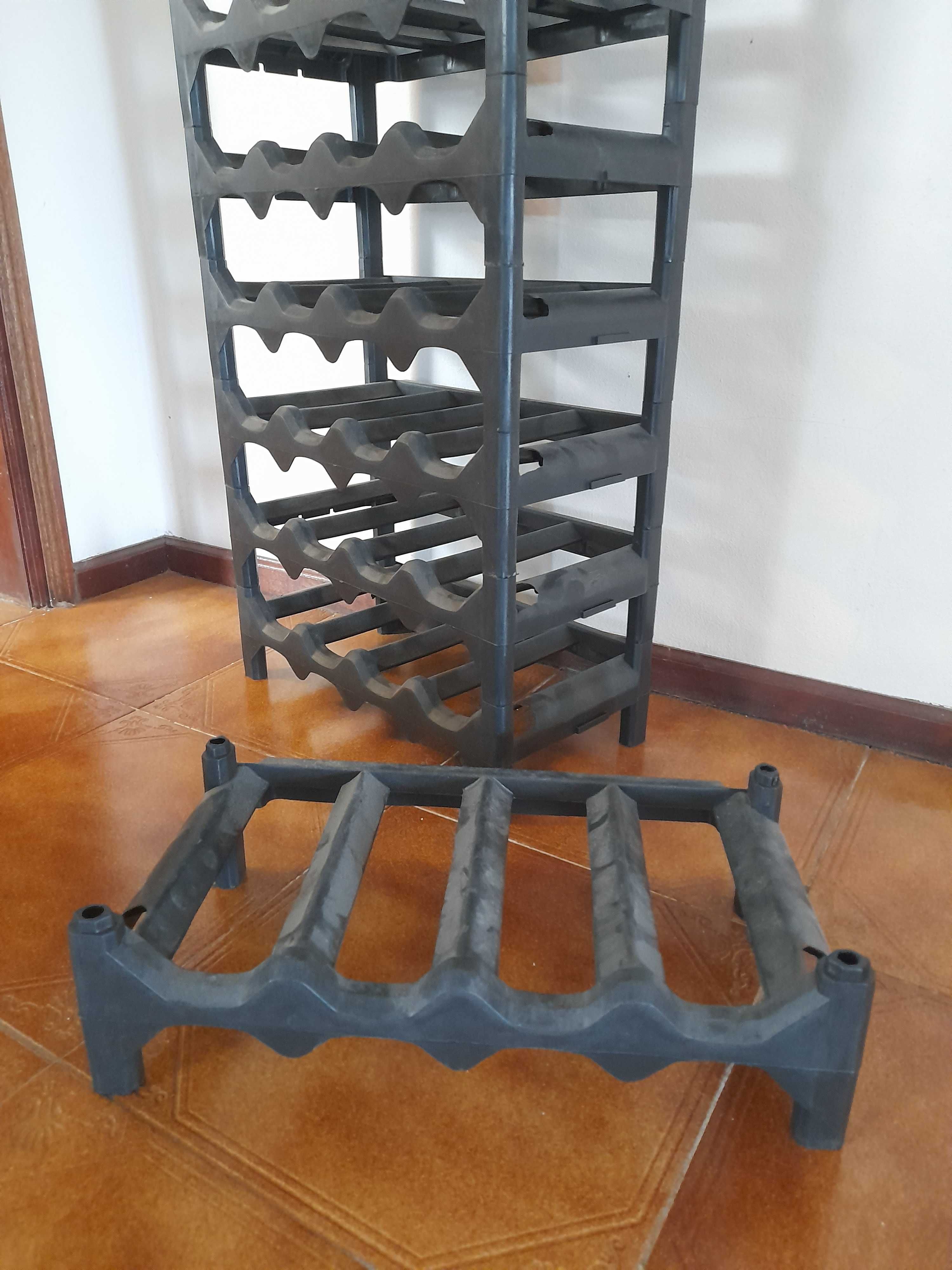 Garrafeira Empilhável Pvc 13Un