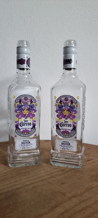 Lote de Garrafas Vazias, Gin, Absolut Vodka, Patrón Tequila, Rum