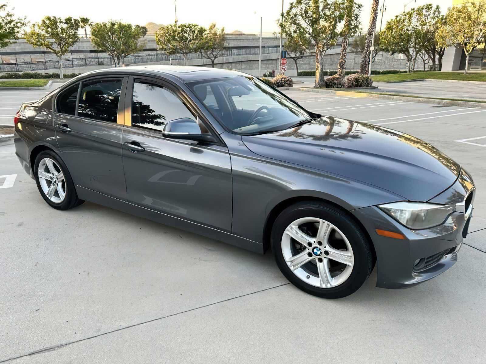 2014 BMW 3 Series 320i