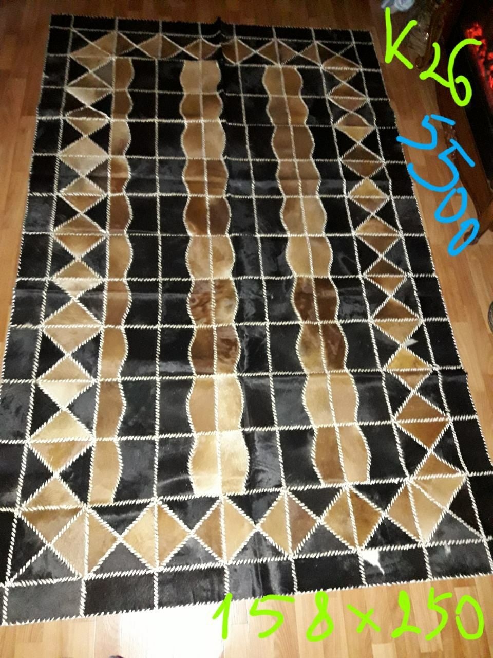 Кожаный ковёр ручной работы шкіряний килим