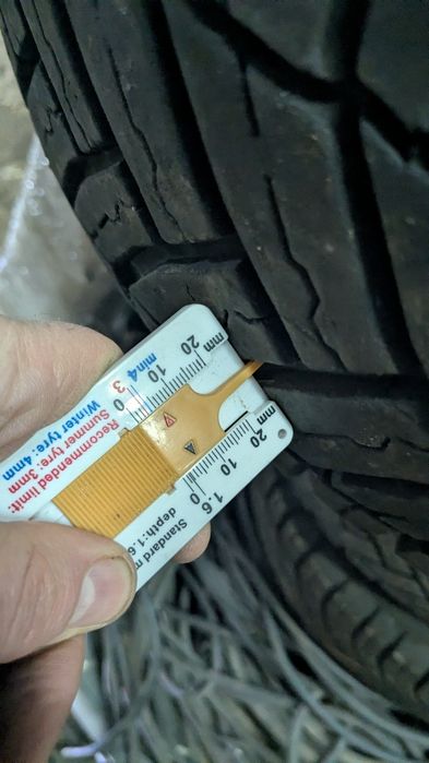 зимові 215/65/R16C  Michelin
215/65/r16C 2023 рік 6мм