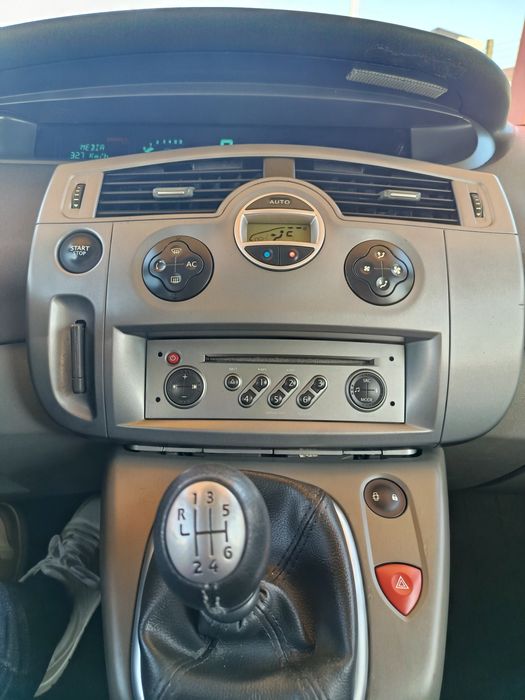 Vendo/Troco Renault Scénic 2008 – 1.5 dCi (106cv)