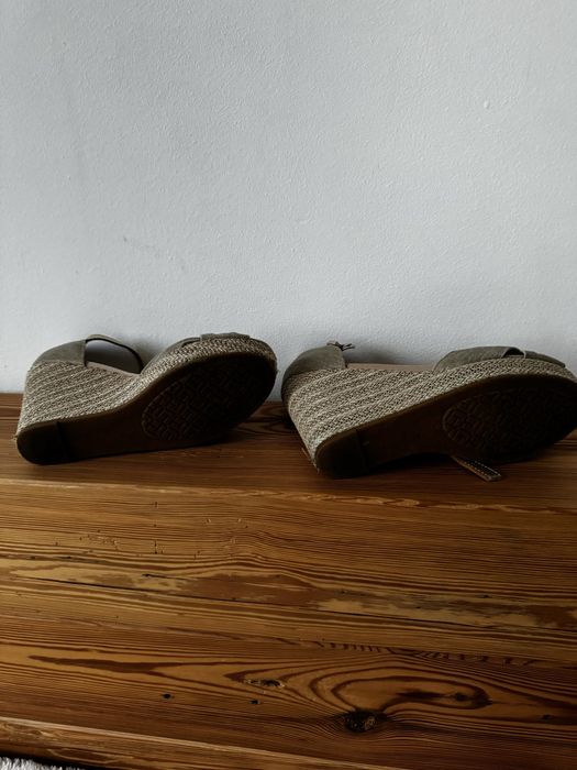 Buty na koturnie Tommi Hilfiger 37