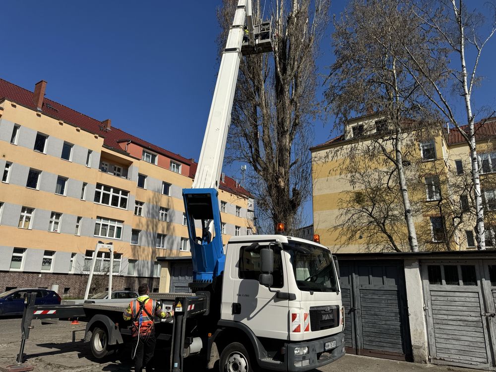 Wynajme Podnosniki koszowe Zwyżki. 20 m 26m 37m
