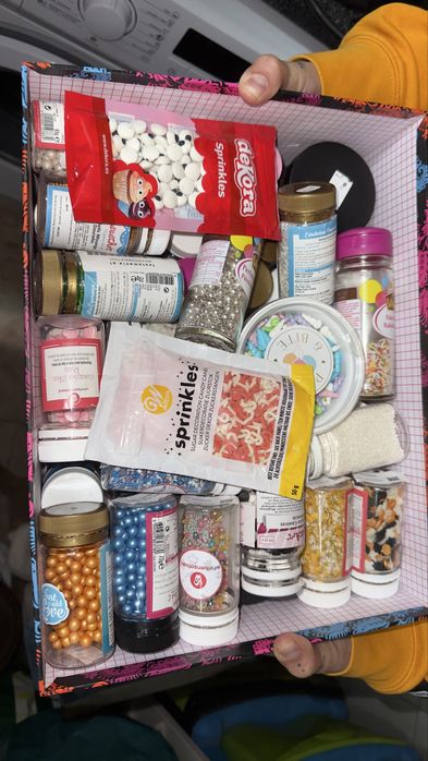 Formas de bolachas e sprinkles para bolos