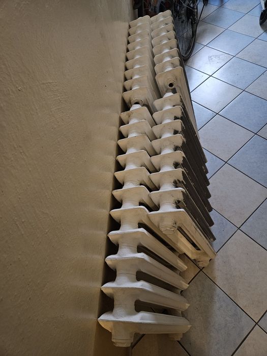 grzejniki żeliwne 4 sztuki