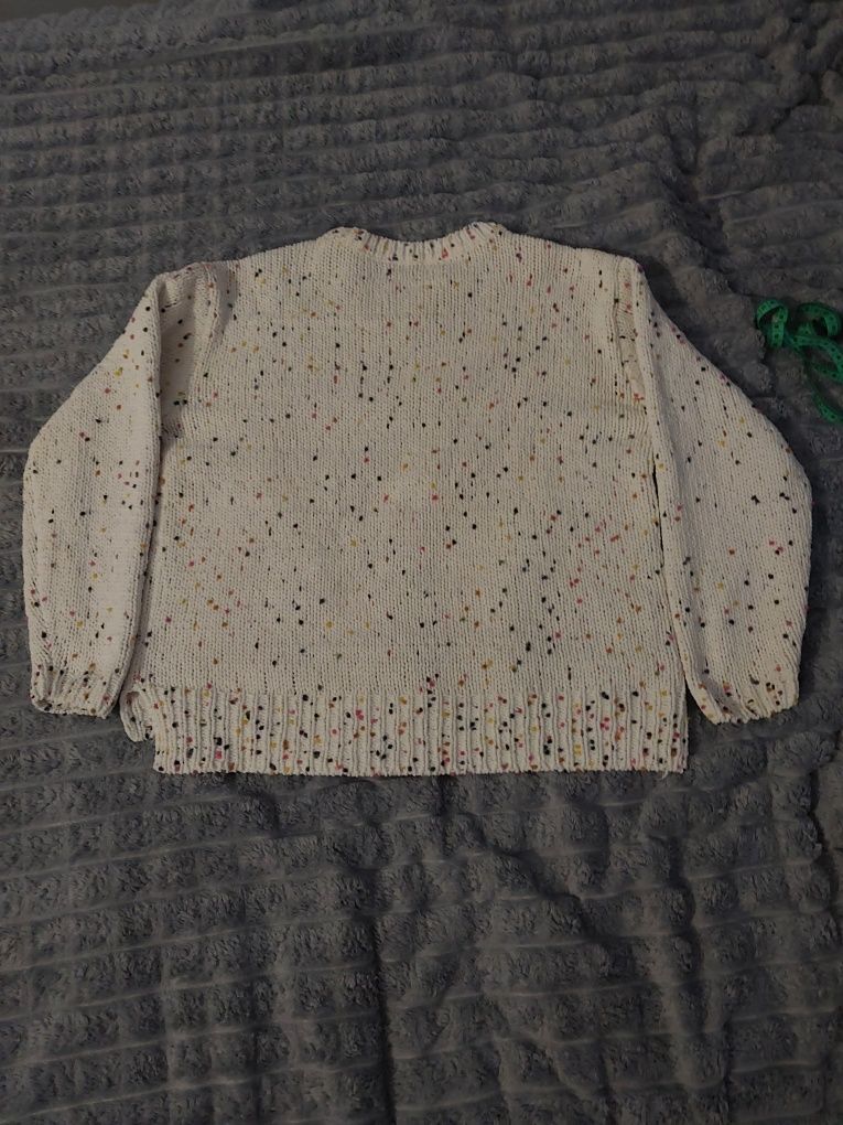 Biały sweter Reserved