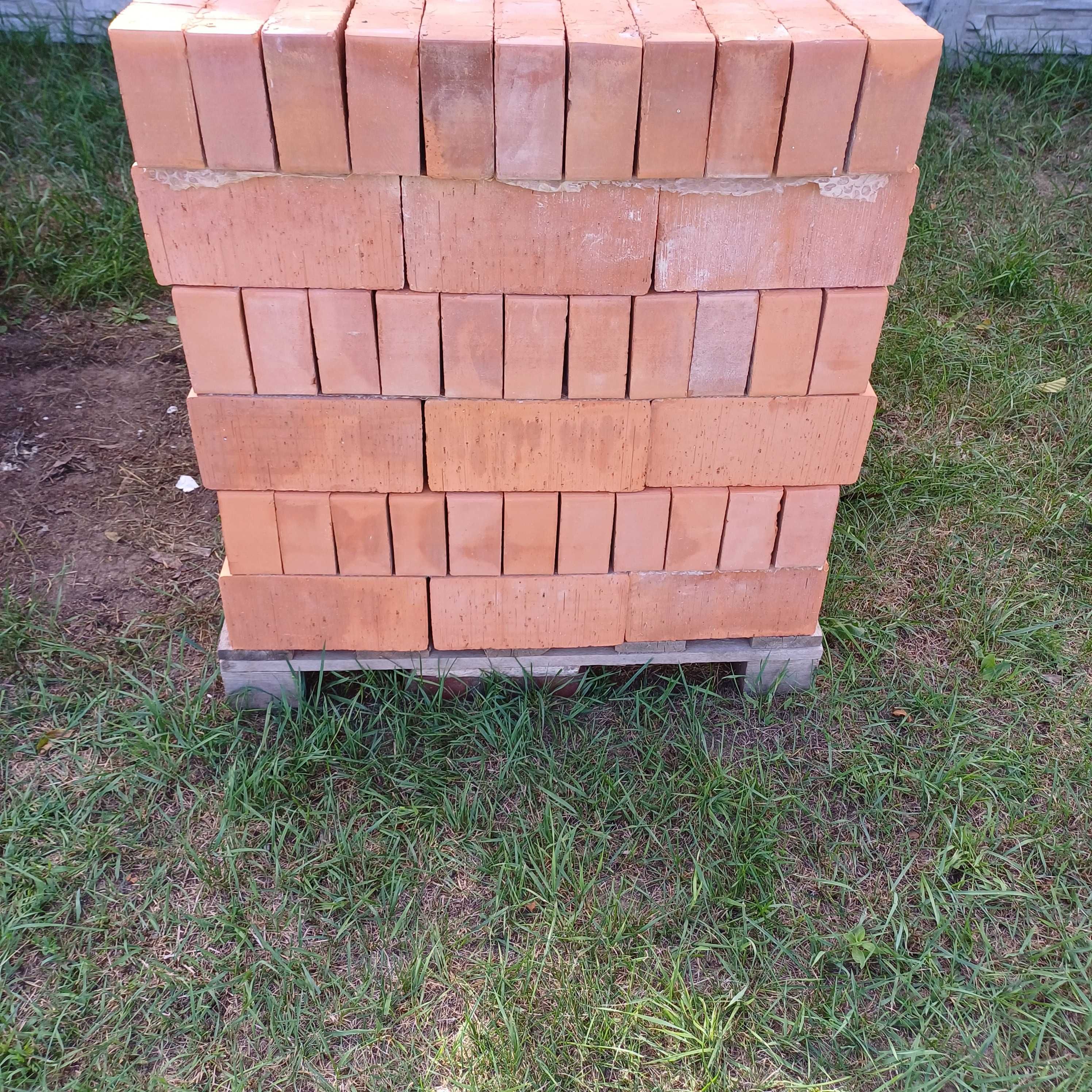 Cegła pełna elewacyjna decora licówka