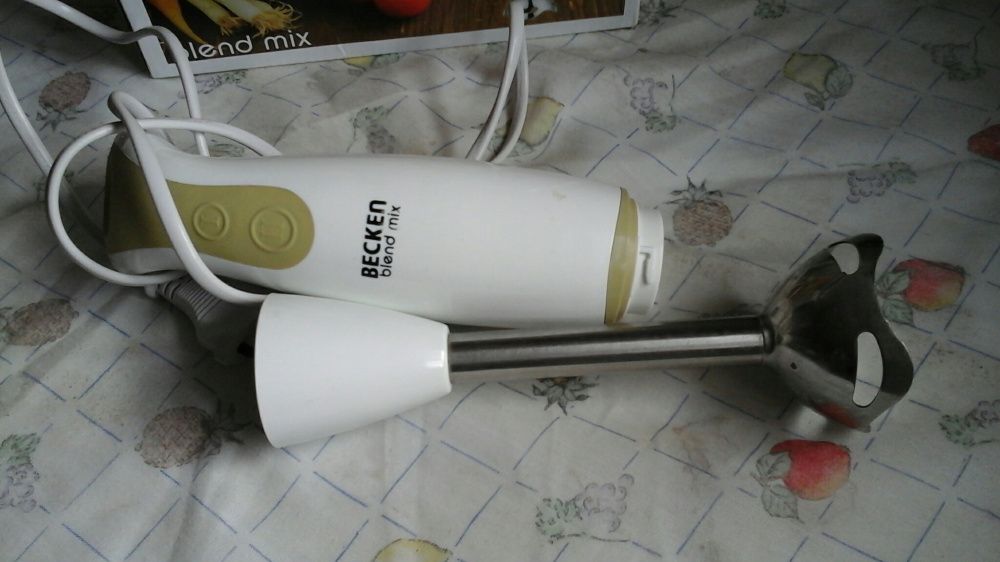 Máquina de café de filtros e torradeira