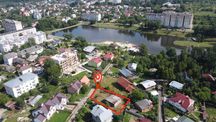 Продається Будинок з земельною ділянкою біля Озера.