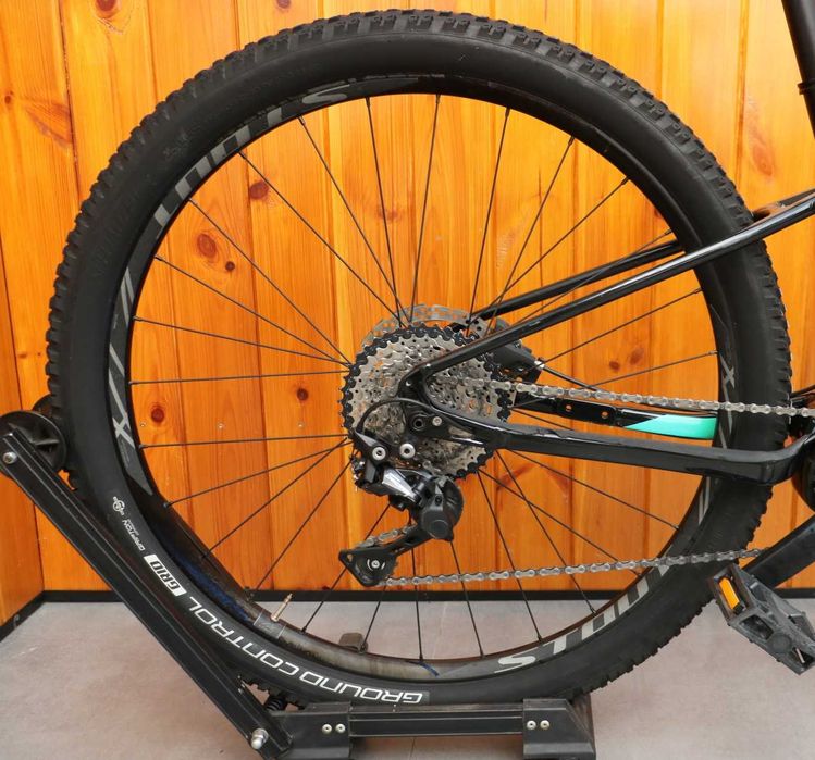 Rower elektryczny Specialized Levo .I inne rowery