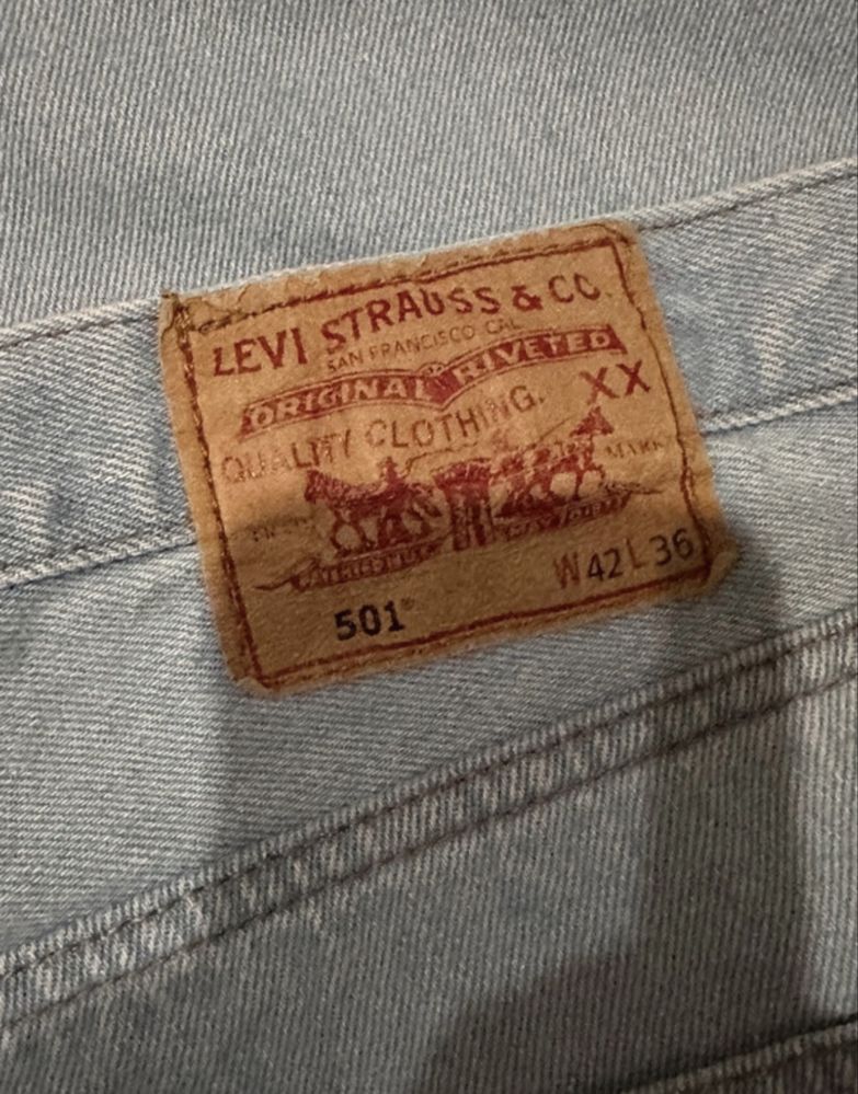 Levi’s 501 (calças ganga clara)