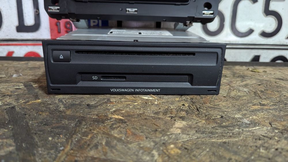 Штатна магнітола volkswagen golf 7