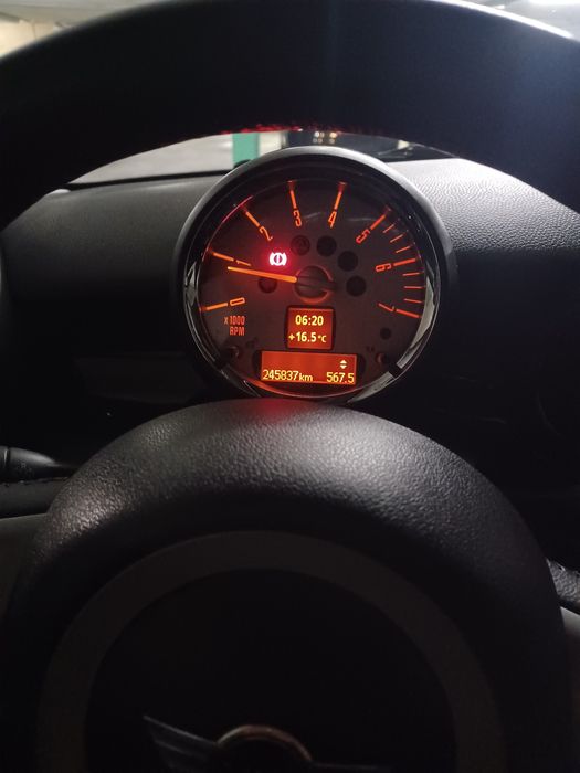 Mini One D econômico e confortável