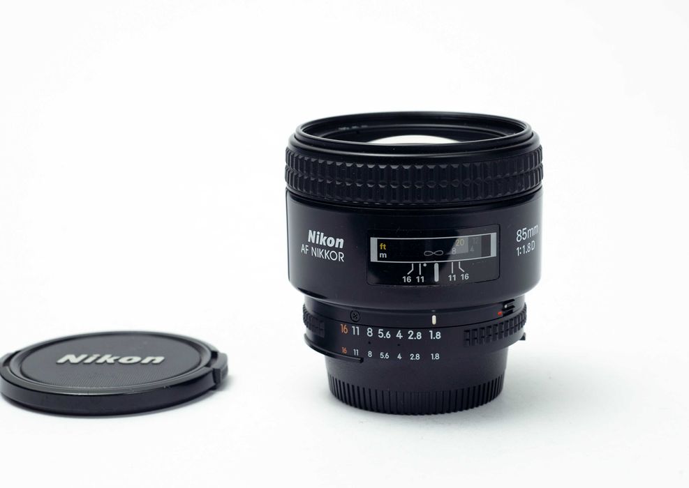 Nikon 85mm f/1.8 AFD