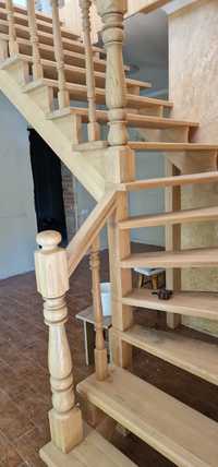 Сходи дерев'яні міжповерхові