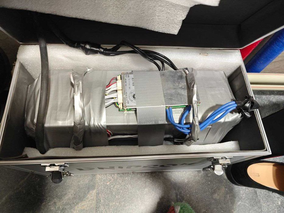 Інвертор Powmr 4200 Вт + Батарея 3квт