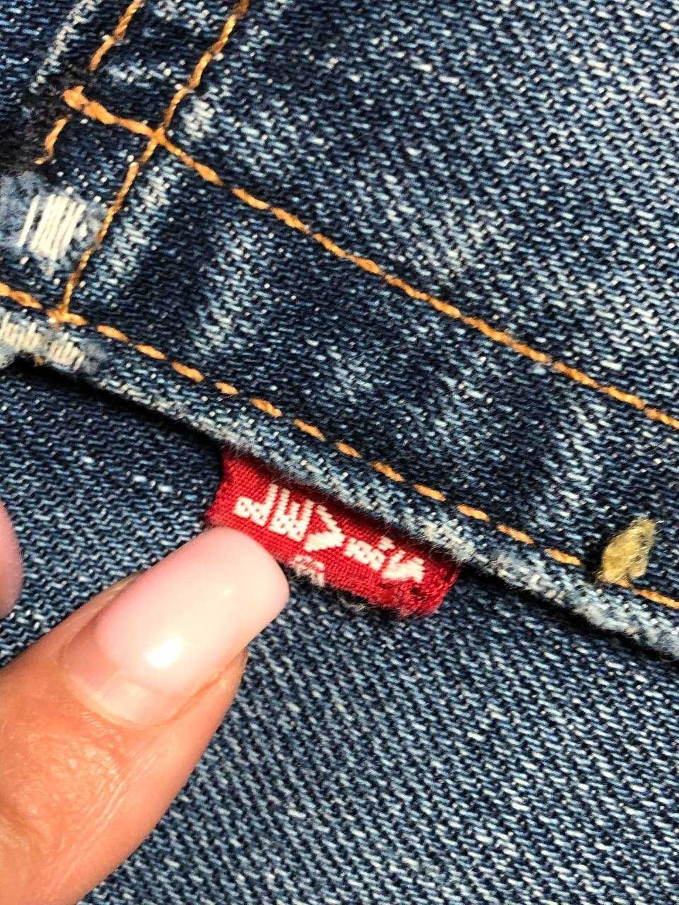 Стильные джинсы от Levi’s 506 размер 33